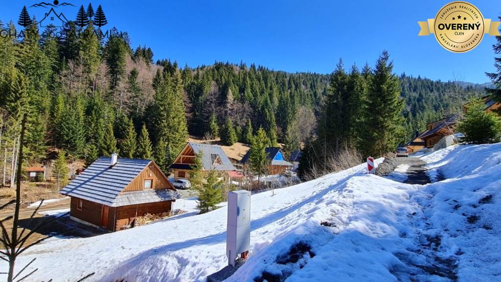 Stavebný pozemok s IS v lesnom prostredí Jarabá Nízke Tatry