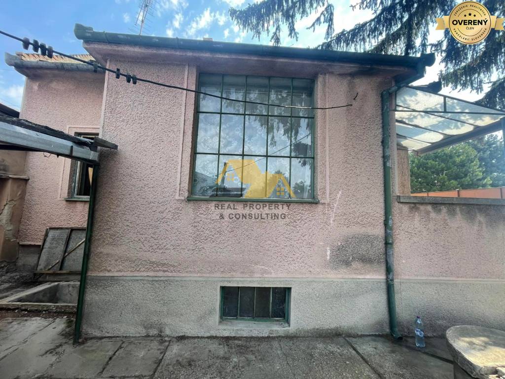 Rodinný dom-Predaj-Nové Zámky-93000.00 €