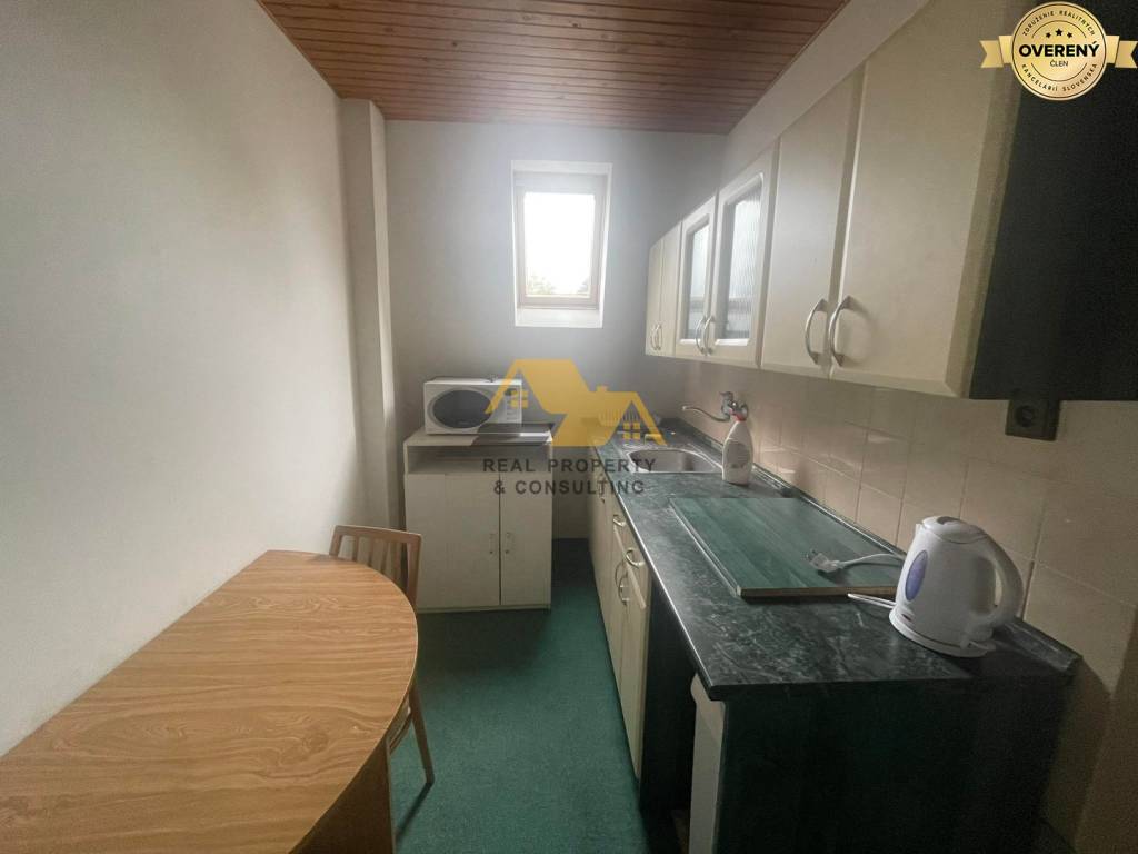 Iný-Prenájom-Nesvady-450.00 €