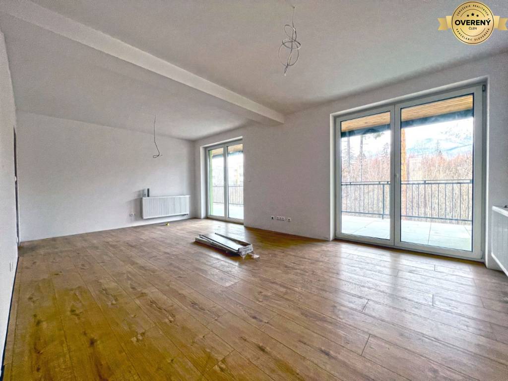 NOVÝ  3-izbový apartmán s terasou a balkónom Vysoké Tatry 121 m2