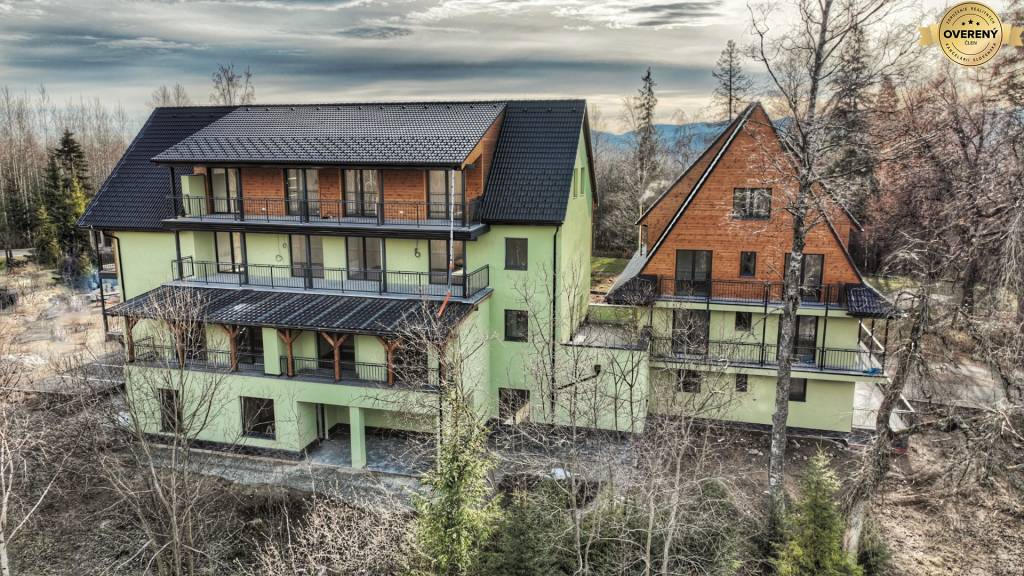 NOVÝ  3-izbový apartmán s terasou a balkónom Vysoké Tatry 121 m2