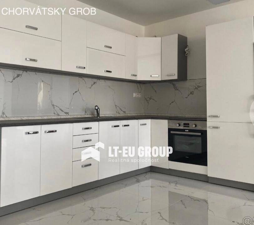 Rodinný dom-Predaj-Chorvátsky Grob-420000.00 €