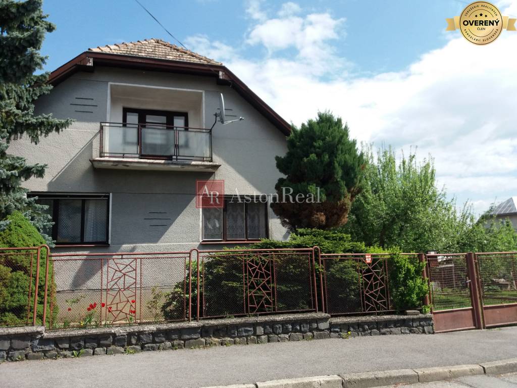 Rodinný dom-Kúpa-Banská Bystrica-140000.00 €