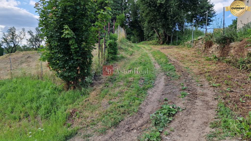 Predaj veľký pozemok možný na investíciu alebo výstavbu. 6130m2