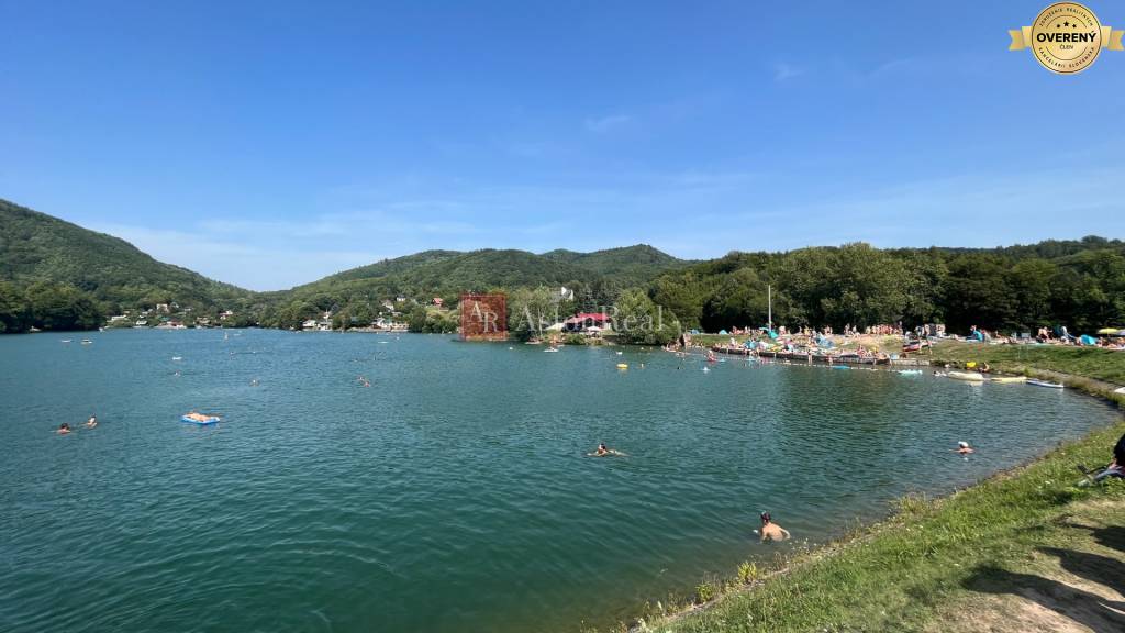 Dom s pozemkom 830 m2, Banský Studenec pri Kolpašskom jazere