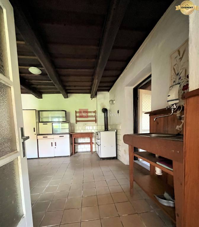 ZNÍŽENÁ CENA: dom s pozemkom 830 m2, Banský Studenec, Kolpašské jazero