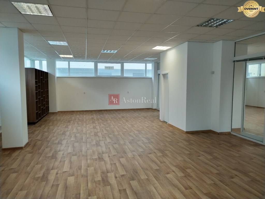 Iný-Prenájom-Vrútky-700.00 €