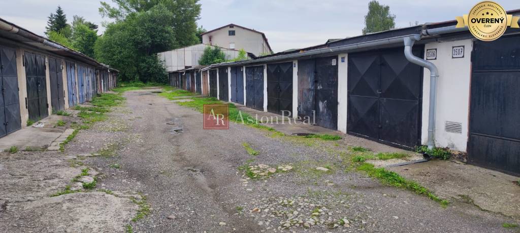 Garáž-Predaj-Liptovský Mikuláš-18000.00 €