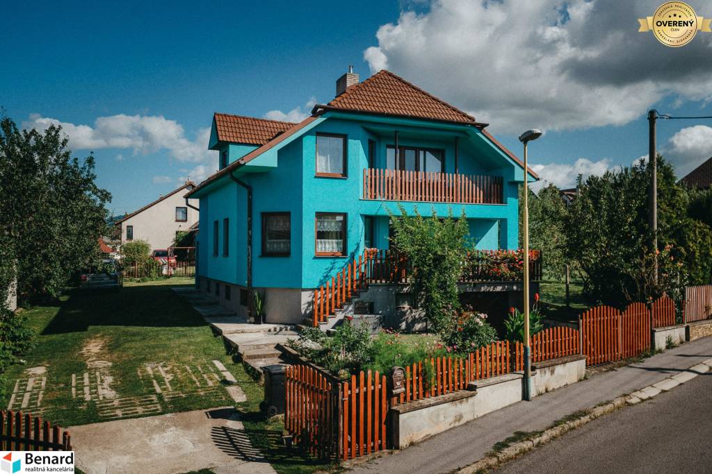 RODINNÝ DOM NA PREDAJ VO VÝBORNEJ LOKALITE MESTA PO – ŠALGOVIK.