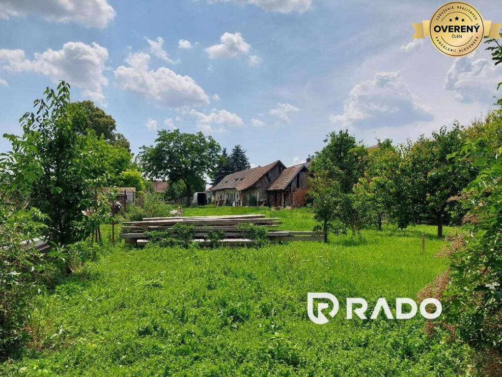 RADO | Na predaj starý dom a STAVEBNÝ POZEMOK až 1112 m2, Lehnice