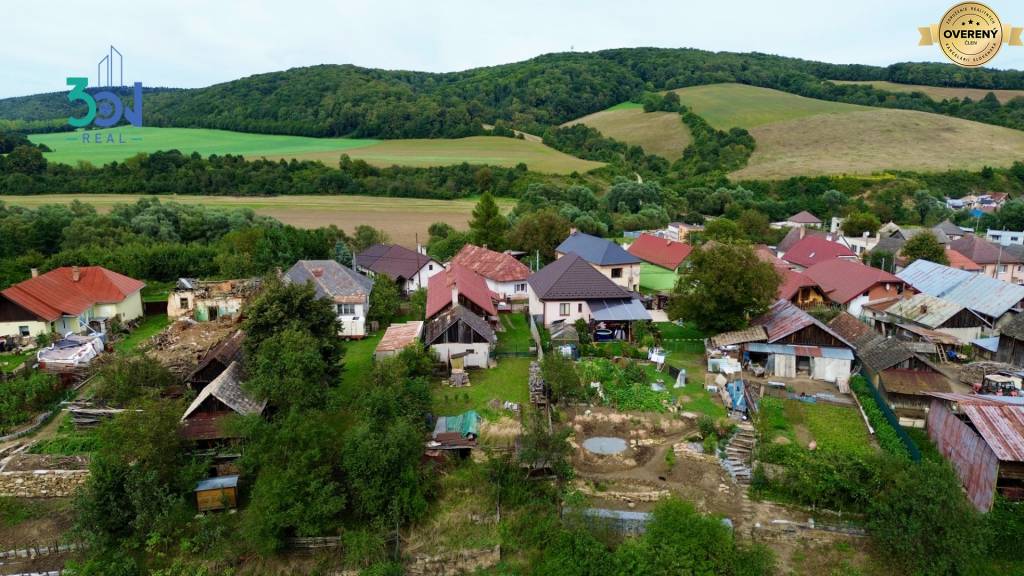 /REZERVOVANÉ/ Rodinný dom s pozemkom - Rokycany, Prešov