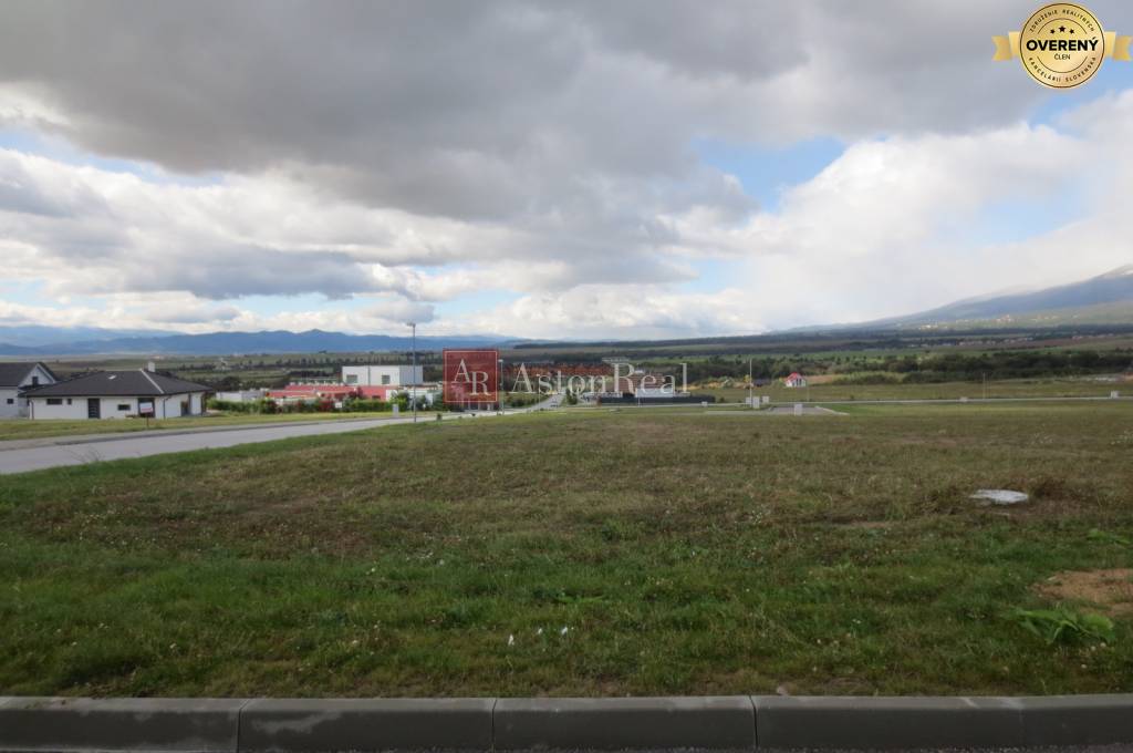 Stavebný pozemok - Vysoké Tatry - Veľká Lomnica - 936 m2