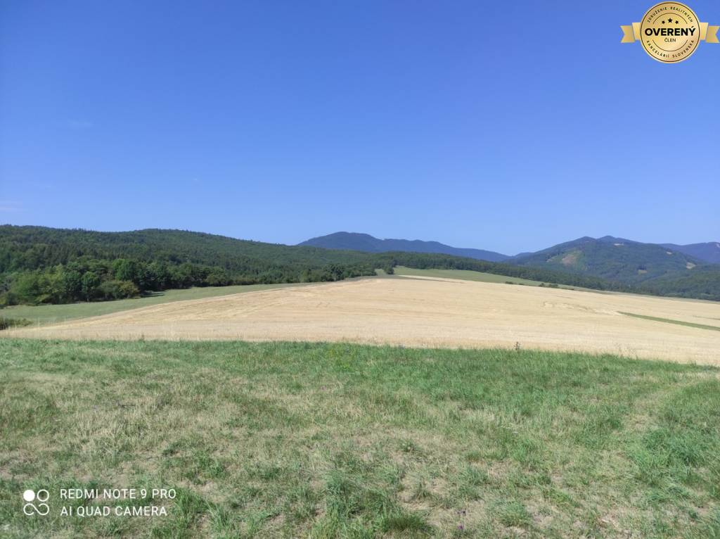 VALČA pozemok s výmerou 5800 m2,  okr. Martin 