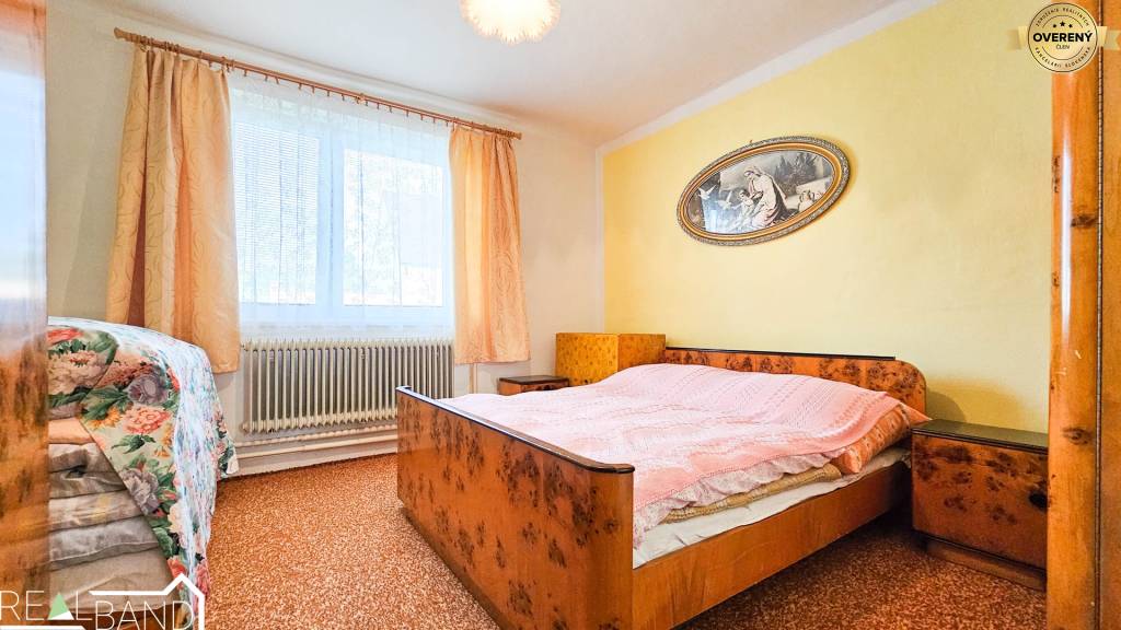 PREDAJ - Rodinný dom, Slovenská Nová Ves, celková rozloha 1581 m²