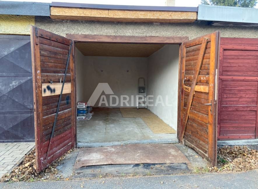 PREDAJ: Garáž 17 m2; Kukučínova; SVIT; 22.500 €