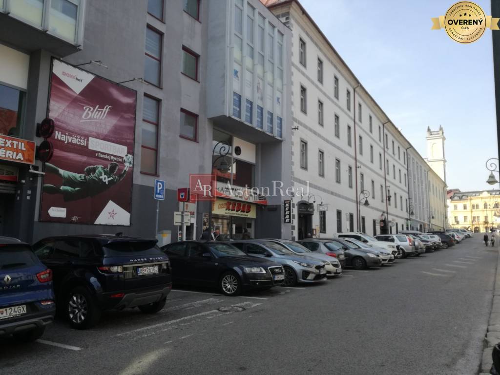 PRENÁJOM:priestory pre kaderníctvo,kozmetiku..centrum Banská Bystrica