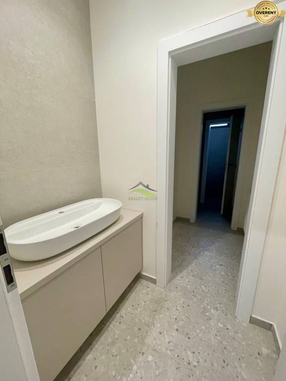 Moderné nové kancelárie na prenájom - 20, 30 m2