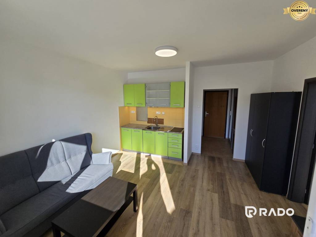 RADO | 2Izb. byt 38m2 +10m2 logia 2x po 5m2 | Petržalka - Blagoevova