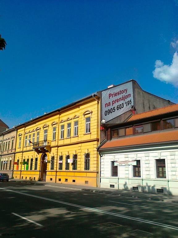 Priestor s umývadlom - 16 m2 - Moyzesova, Košice