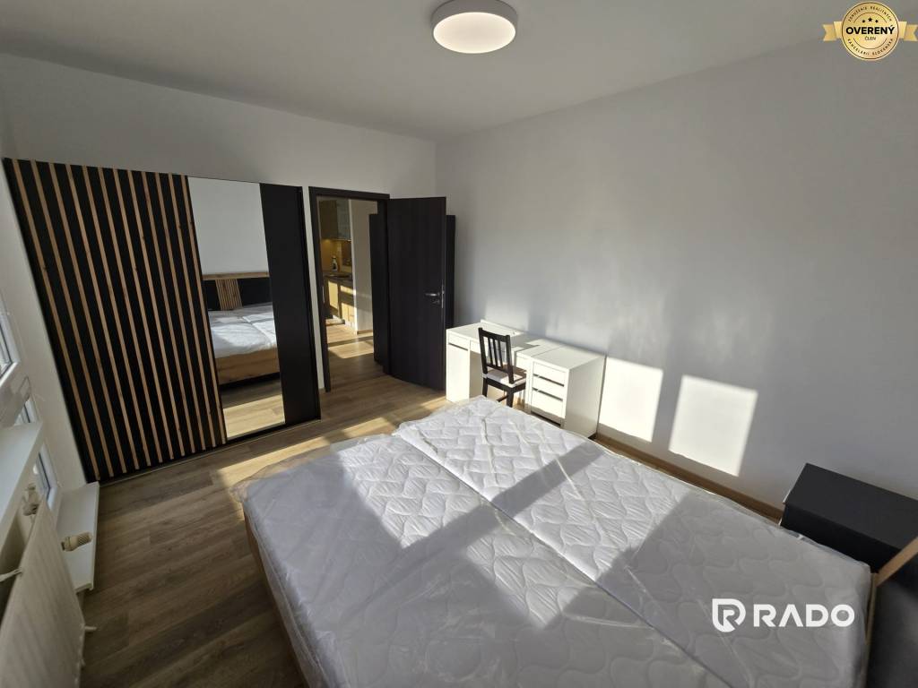 RADO | 2Izb. byt 38m2 +10m2 logia 2x po 5m2 | Petržalka - Blagoevova