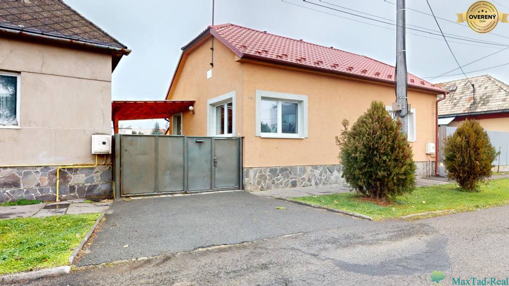 Rodinný dom Trebišov, ul. Kapušanská, krásny pozemok, bazén, 93.000€ 