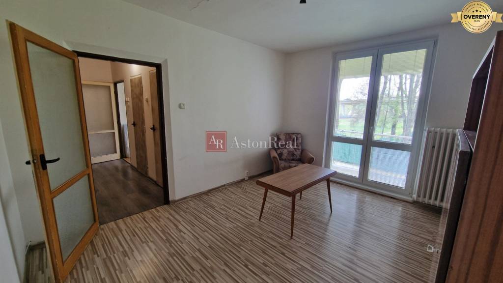 REZERVOVANĚ Predaj 1+1 Poprad Centrum s balkónom , 37 m2