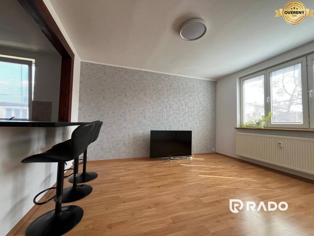 RADO | Na predaj 3 - izbový byt vo výbornej lokalite | 54m2 | Sihoť