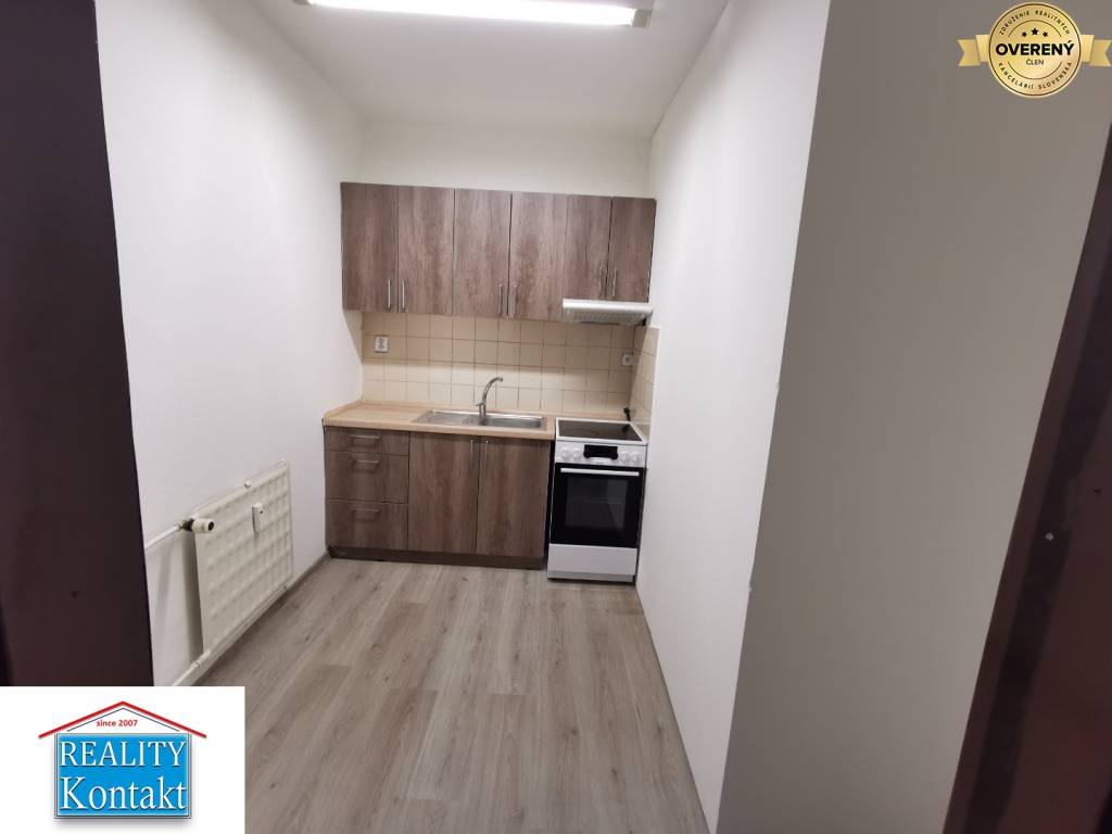 Iný-Prenájom-Nové Zámky-399.00 €